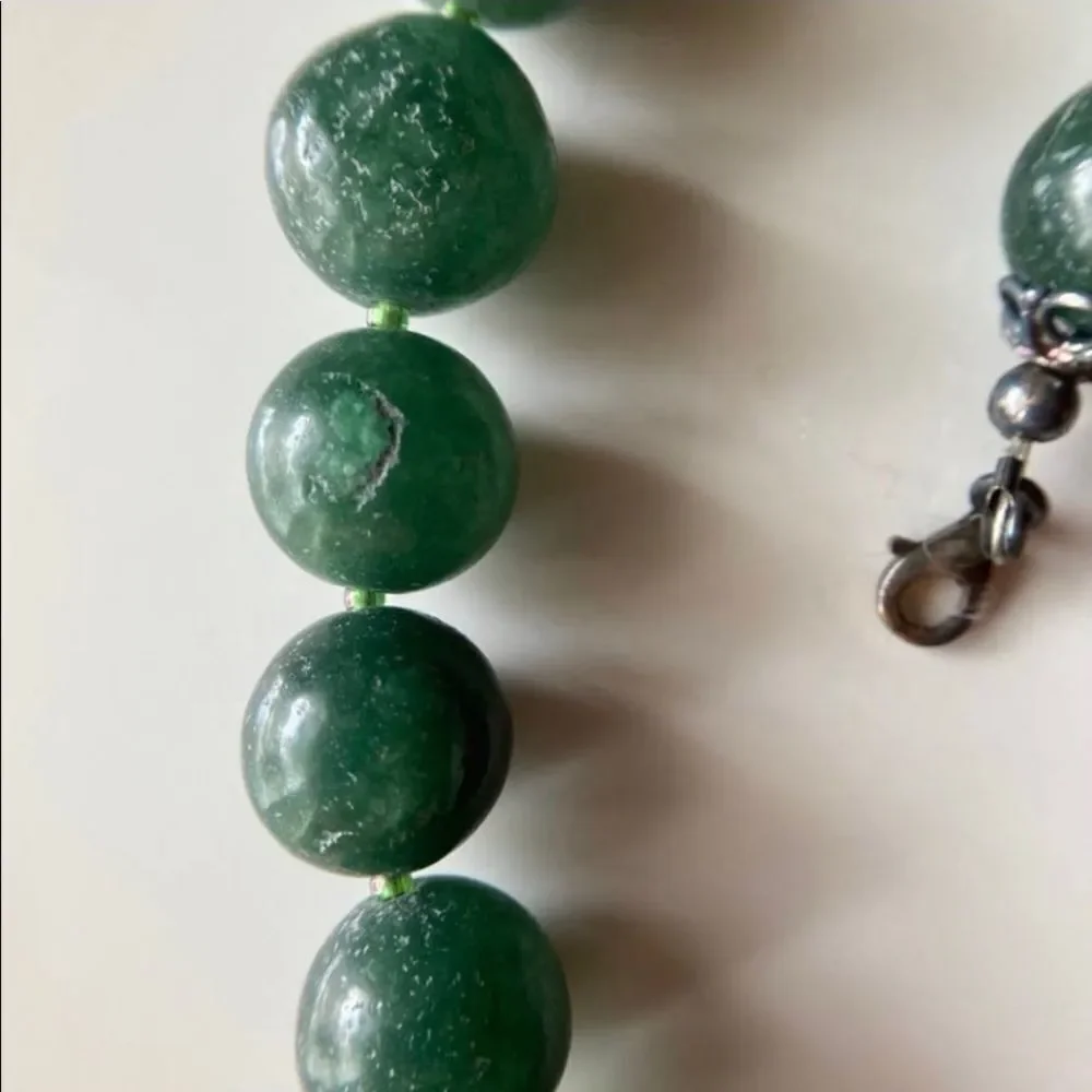 Green quartz beaded necklace and earrings set - Picture 5 of 13